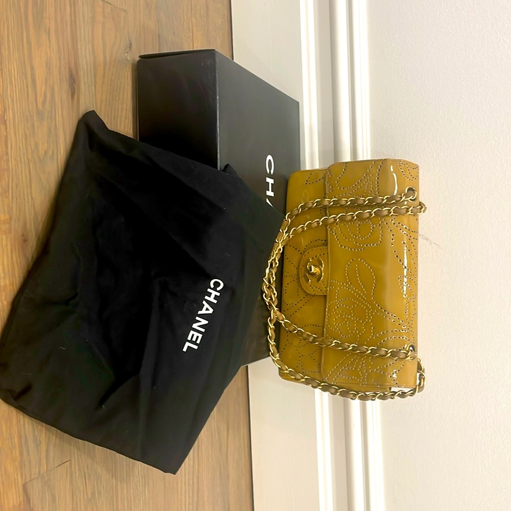 Chanel tan beige patent leather bag